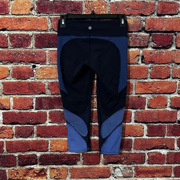 lululemon leggings size 4 - Picture 4 of 9